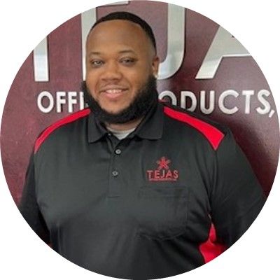 A person in a suit and tie

AI-generated content may be incorrect.